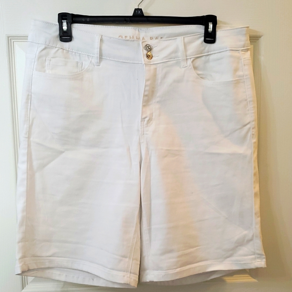 Gemma Rae Women's White Shorts 18W